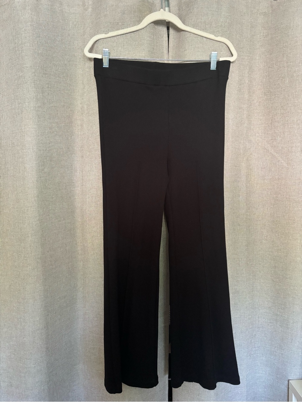 DONNI. Rib Kick Flare Pant, Jet, size XL